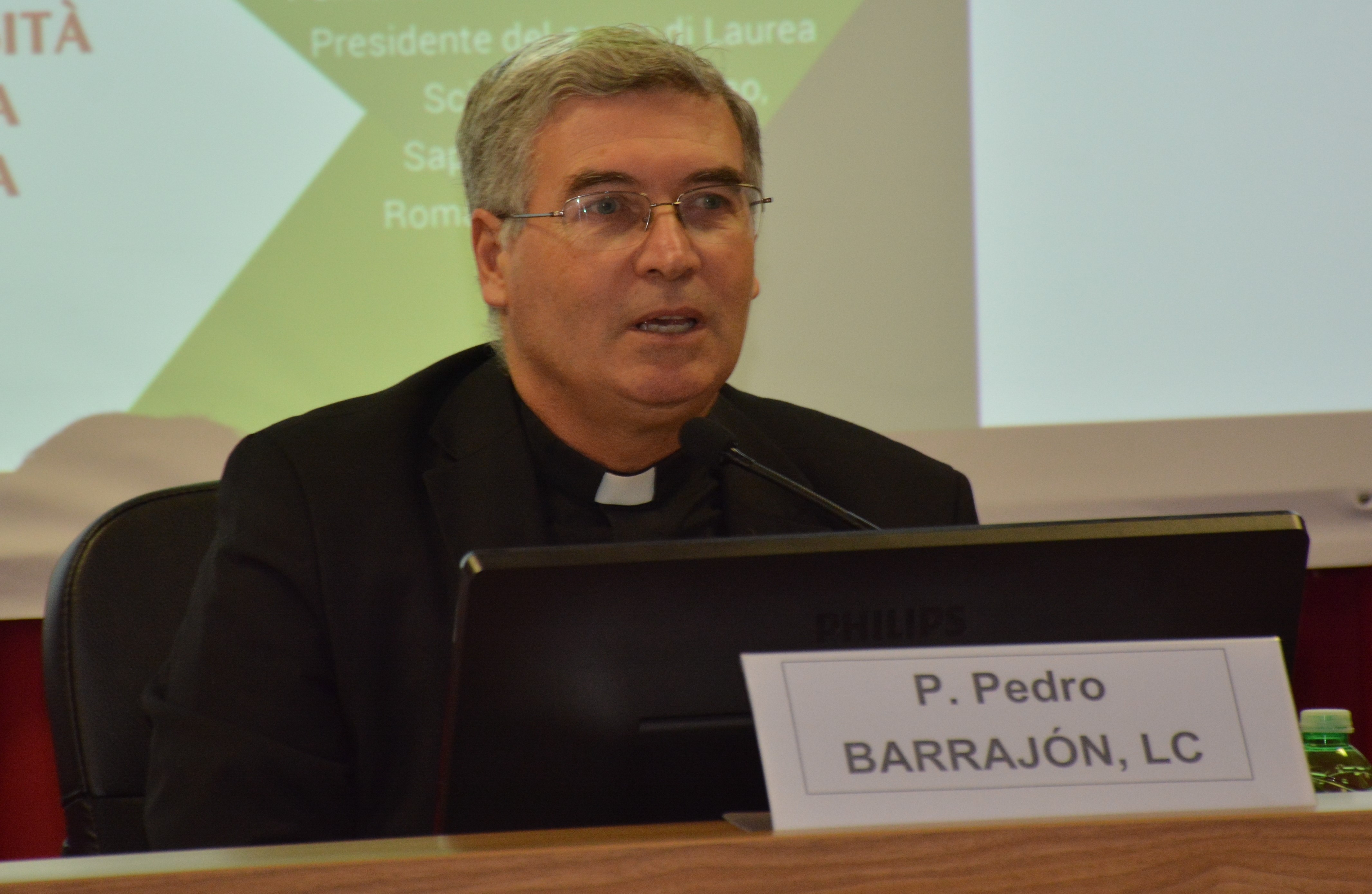 Message du Recteur Père Pedro Barrajón LC